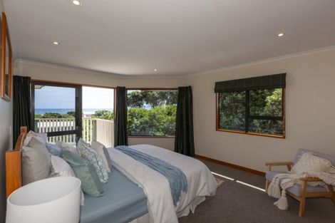 Photo of property in 28 Mckenzie Avenue, Raumati South, Paraparaumu, 5032