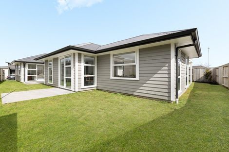 Photo of property in 3 Kahuparere Crescent, Pyes Pa, Tauranga, 3112