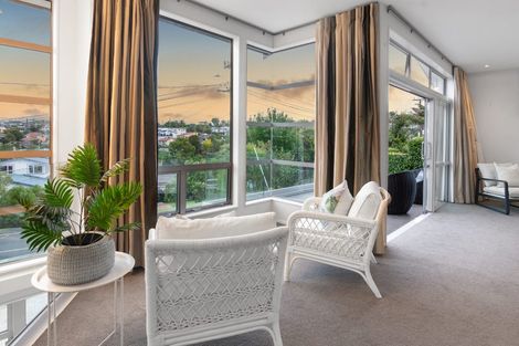 Photo of property in 48 Hebron Road, Waiake, Auckland, 0630