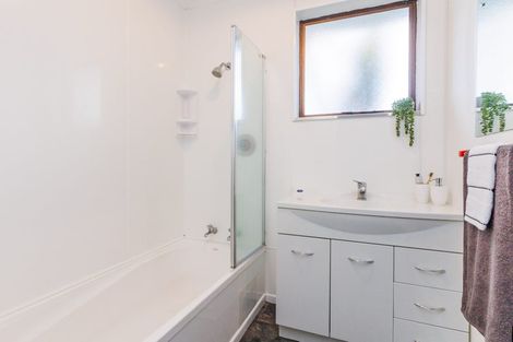 Photo of property in 60b Rhodes Drive, Kelvin Grove, Palmerston North, 4414