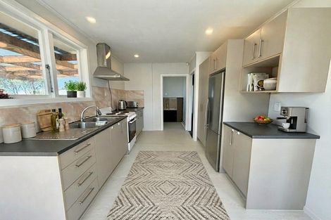 Photo of property in 12 Boundary Road, Clover Park, Auckland, 2019