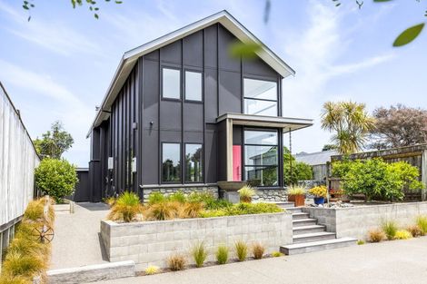 Photo of property in 79b Golf Road, Paraparaumu Beach, Paraparaumu, 5032