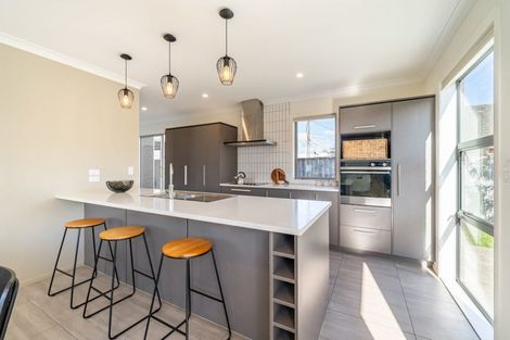 Photo of property in 6 Yeats Grove, Trentham, Upper Hutt, 5018