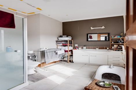 Photo of property in 23 Straven Road, Riccarton, Christchurch, 8011