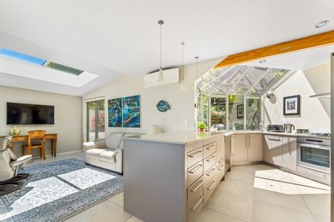 Photo of property in 31 The Cliffs, Britannia Heights, Nelson, 7010