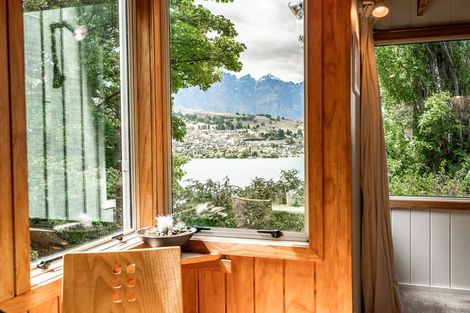 Photo of property in 12a Maxwell Place, Queenstown, 9300