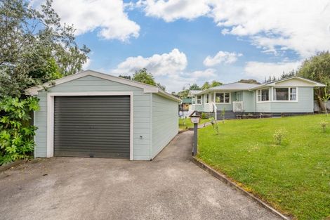 Photo of property in 65 Moeraki Road, Maoribank, Upper Hutt, 5018