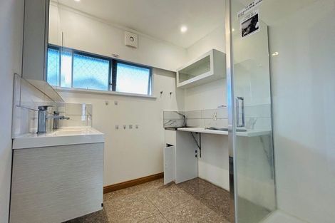 Photo of property in 24 Sunnyhill Crescent, Sunnyhills, Auckland, 2010