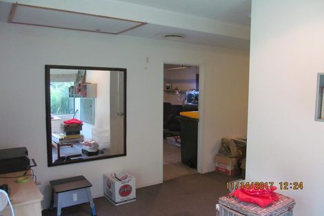 Photo of property in 12a Wicklam Lane, Greenhithe, Auckland, 0632