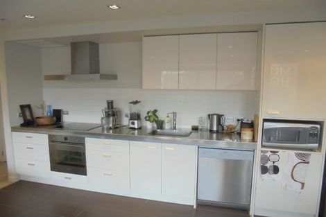 Photo of property in Piermont Apartments, 4h/82 Cable Street, Te Aro, Wellington, 6011