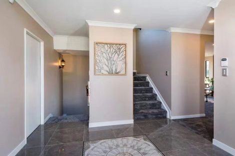 Photo of property in 5 Kahu Close, Orewa, 0931