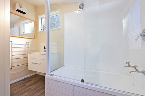 Photo of property in 10 Coote Road, Bluff Hill, Napier, 4110