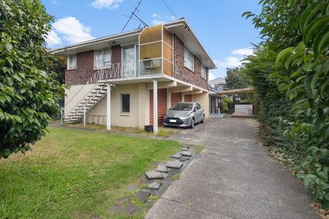 Photo of property in 2/34 Kitchener Road, Sandringham, Auckland, 1025