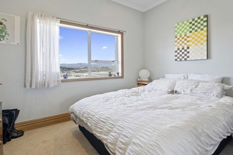 Photo of property in 53 Sutherland Road, Melrose, Wellington, 6023