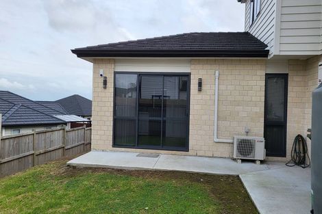 Photo of property in 37 Nola Dawn Avenue, Papakura, 2110