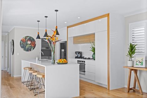 Photo of property in 9 Barque Rise, Long Bay, Auckland, 0630