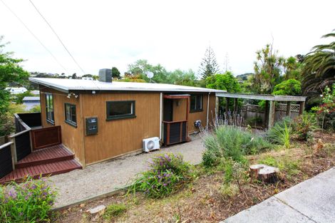 Photo of property in 14 Cambrae Road, Raglan, 3225