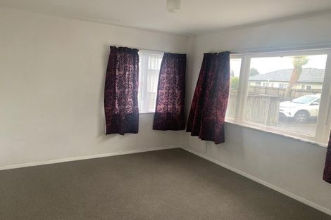 Photo of property in 68 Sutton Crescent, Papakura, 2110