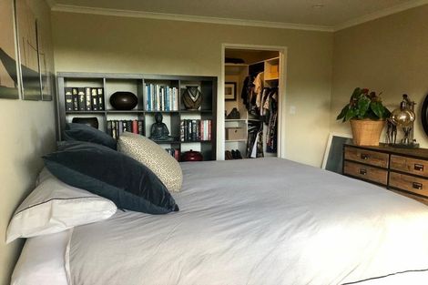 Photo of property in 3/2 Chilton Place, Howick, Auckland, 2014