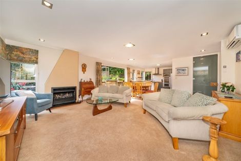 Photo of property in 76 Heretaunga Square, Silverstream, Upper Hutt, 5019