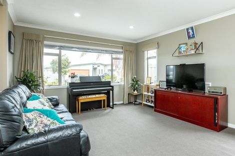 Photo of property in 18 Pania Place, Poraiti, Napier, 4112