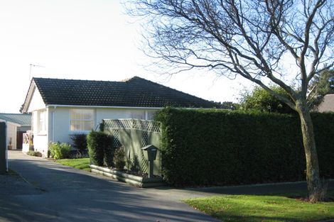 Photo of property in 50 Warren Crescent, Hillmorton, Christchurch, 8025