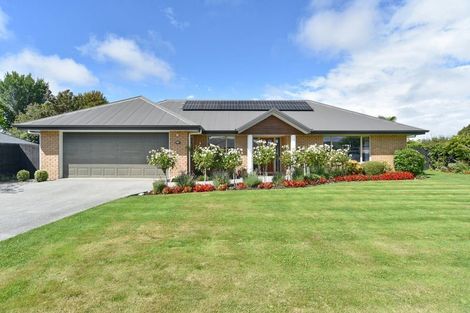 Photo of property in 44 Panckhurst Drive, Woodend, 7610