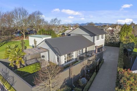 Photo of property in 26 Grahams Road, Ilam, Christchurch, 8041