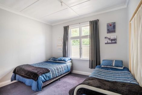 Photo of property in 14 Moana Street, Kaka Point, 9271