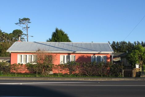 Photo of property in 690 Swanson Road, Swanson, Auckland, 0612