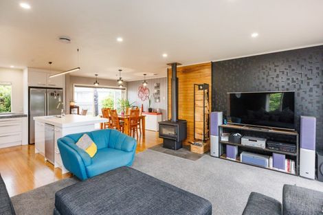 Photo of property in 2 Swansea Street, Hokowhitu, Palmerston North, 4410