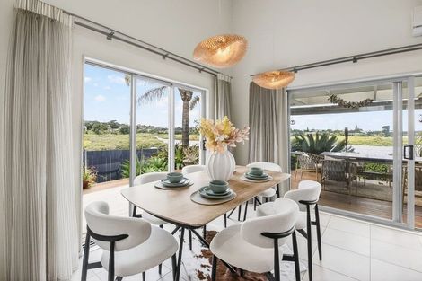 Photo of property in 48 Aurea Avenue, Pakuranga, Auckland, 2010