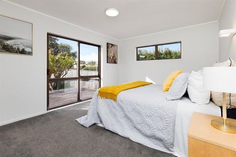 Photo of property in 18 Kaanapali Place, Wattle Downs, Auckland, 2103