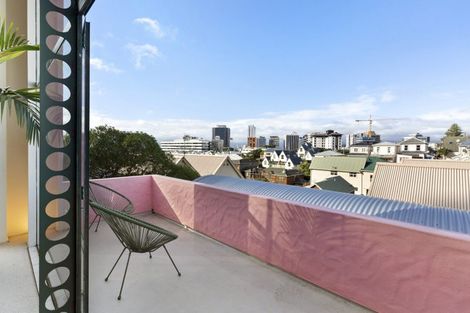 Photo of property in 175 Grant Road, Thorndon, Wellington, 6011