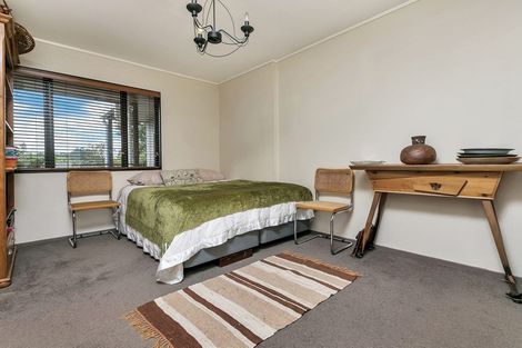 Photo of property in 1/1 Tern Place, Unsworth Heights, Auckland, 0632