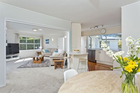 Photo of property in 12 Seaton Road, Murrays Bay, Auckland, 0630
