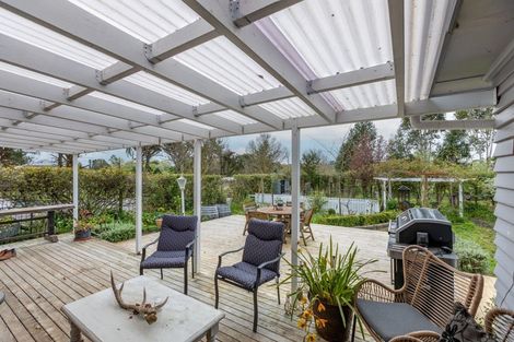 Photo of property in 314 White Road, Waipawa, Otane, 4277