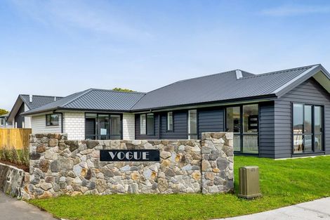 Photo of property in 1 Vogue Circle, Vogeltown, New Plymouth, 4310