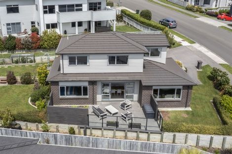 Photo of property in 55 Endeavour Drive, Whitby, Porirua, 5024