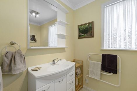 Photo of property in 17 Stephen Street, Trentham, Upper Hutt, 5018