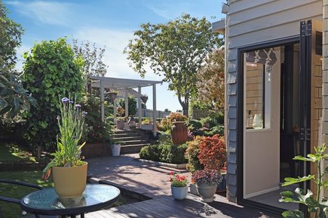 Photo of property in 11 Leven Street, South Hill, Oamaru, 9400