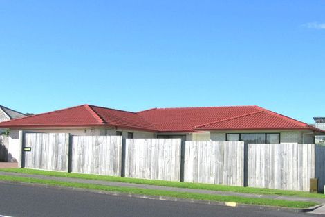 Photo of property in 30 Meadowland Drive, Somerville, Auckland, 2014