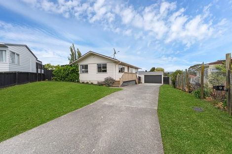 Photo of property in 9 Ohira Place, Henderson, Auckland, 0612