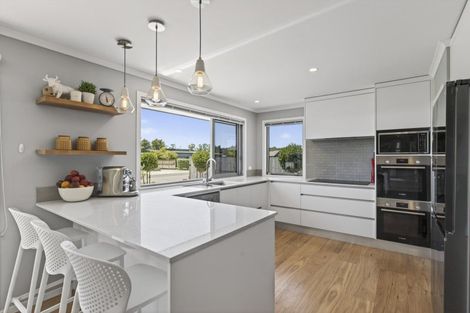 Photo of property in 22 Smith Street, Lepperton, New Plymouth, 4373