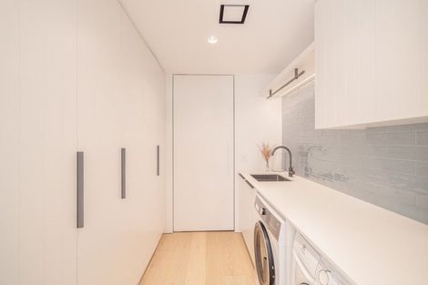 Photo of property in 8a Beachville Road, Redcliffs, Christchurch, 8081