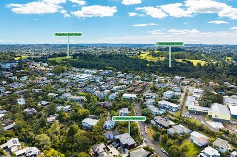 Photo of property in 48a Peter Terrace, Castor Bay, Auckland, 0620