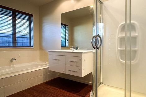 Photo of property in 21 Dunsford Close, Halswell, Christchurch, 8025