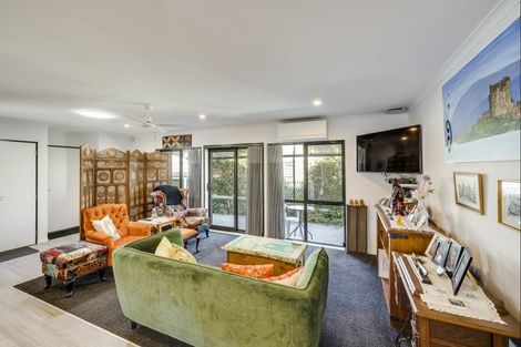 Photo of property in 104a Terrace Road, Parkvale, Hastings, 4122