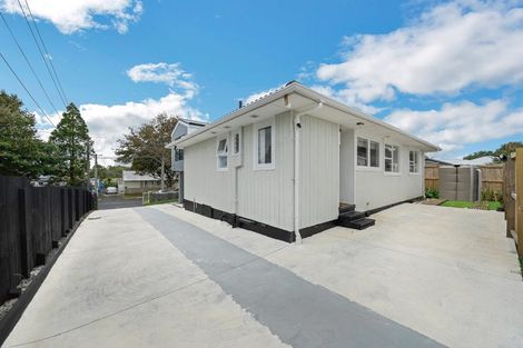 Photo of property in 25b Flat Bush Road, Otara, Auckland, 2023