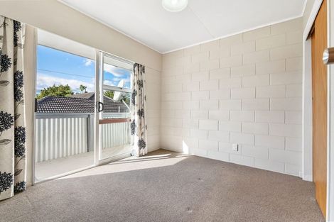 Photo of property in 2/5 Second Avenue, Avenues, Whangarei, 0110